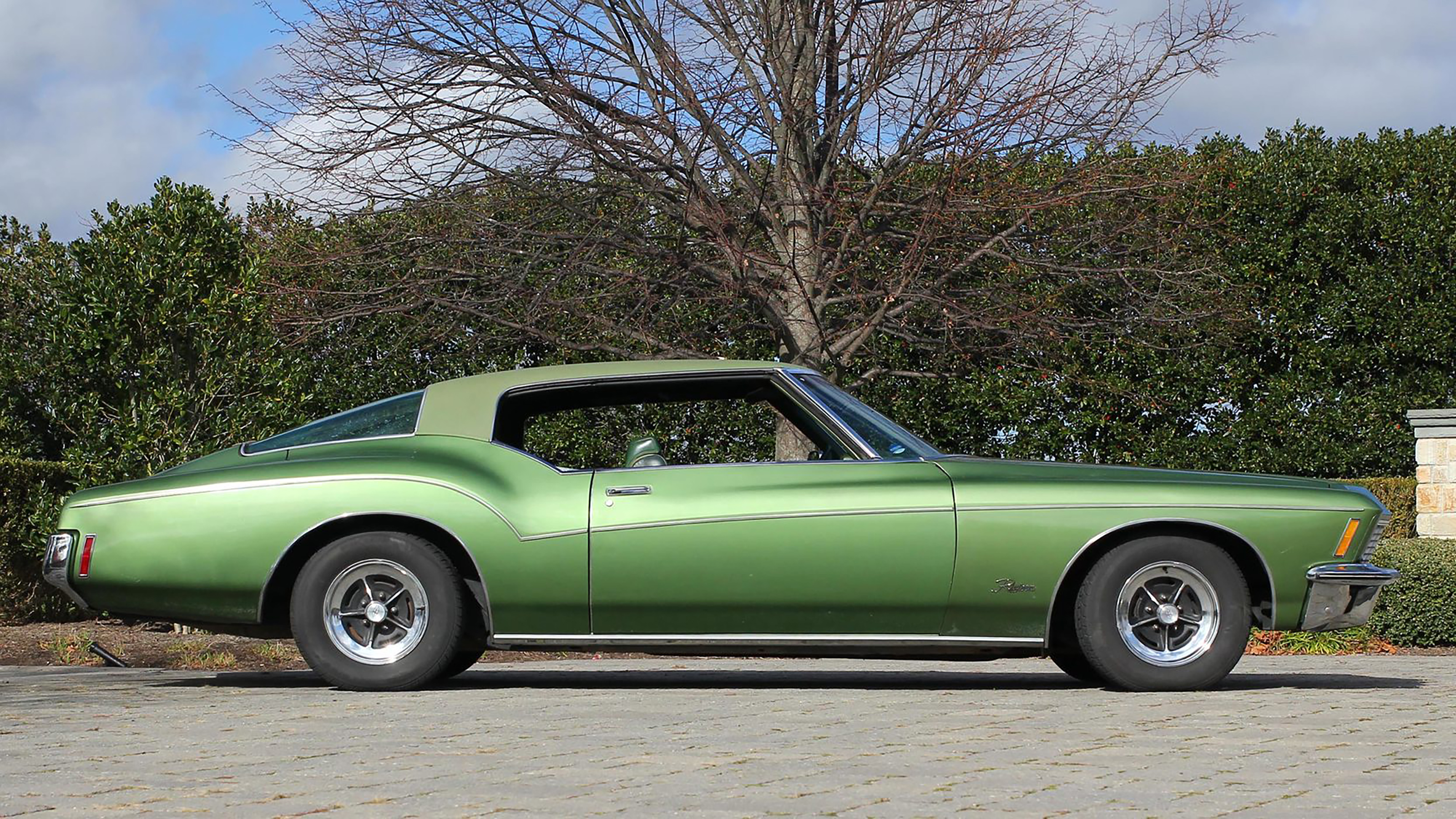 Buick-Riviera-1972