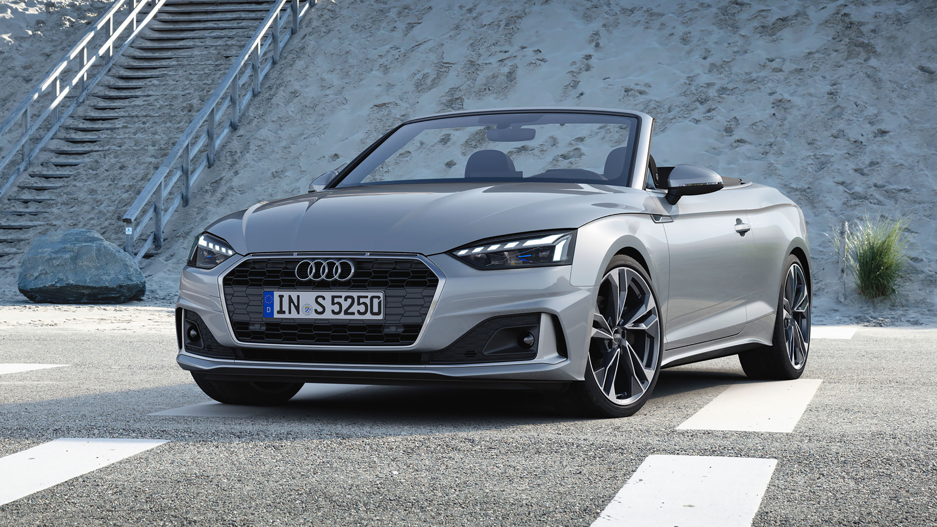 Audi A5 Cabriolet - front static