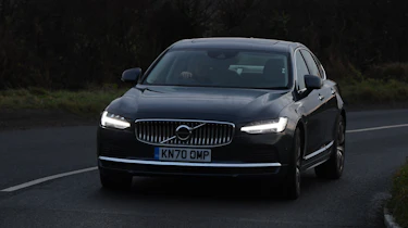 Volvo S90 - cornering