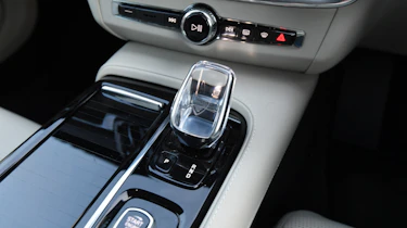 Volvo S90 - gear lever