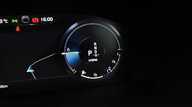 Volvo S90 - dials