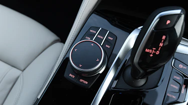 BMW 5 Series - centre console