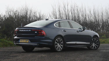 Volvo S90 - rear