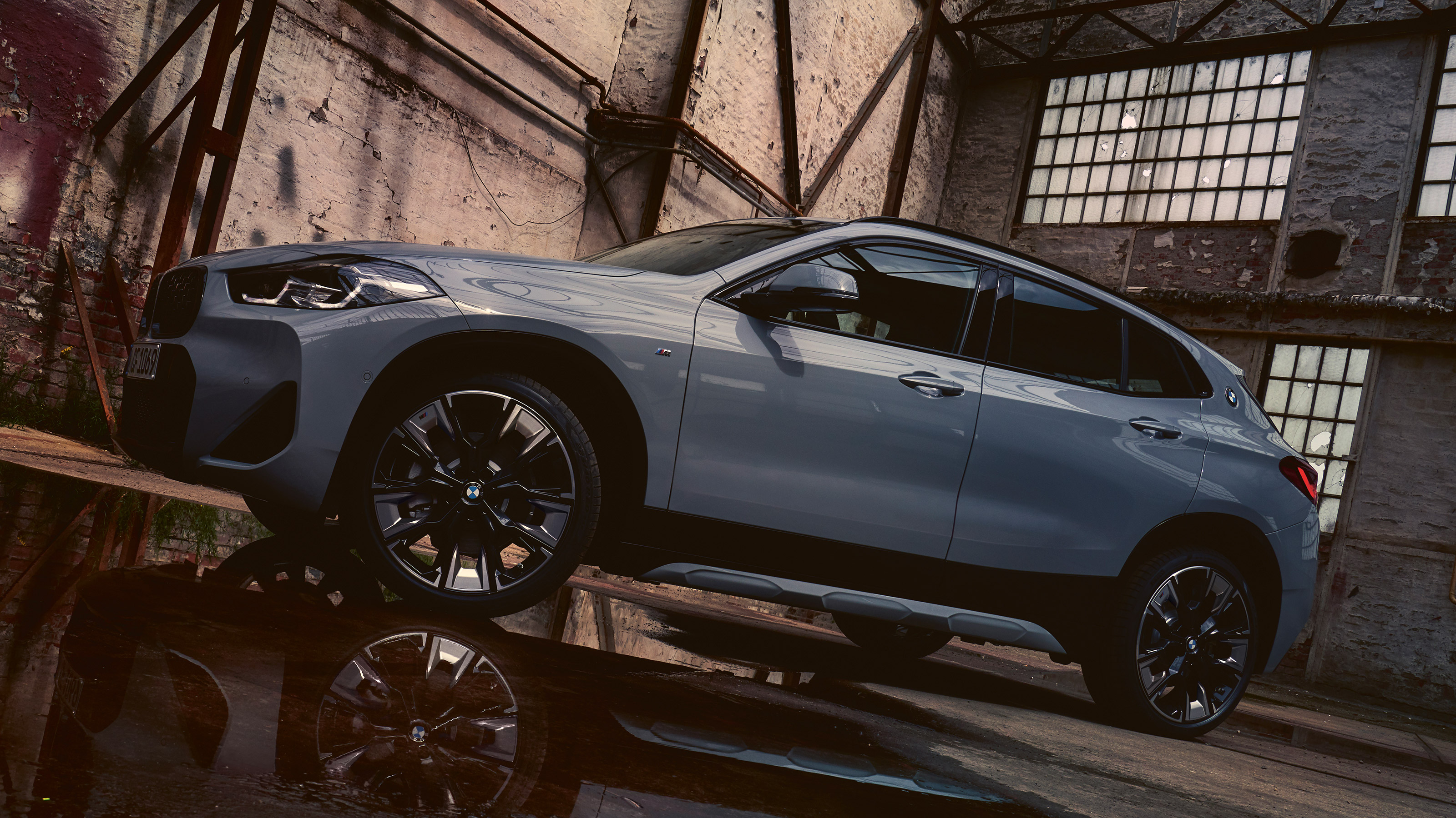 BMW X2 M Mesh Edition - front static