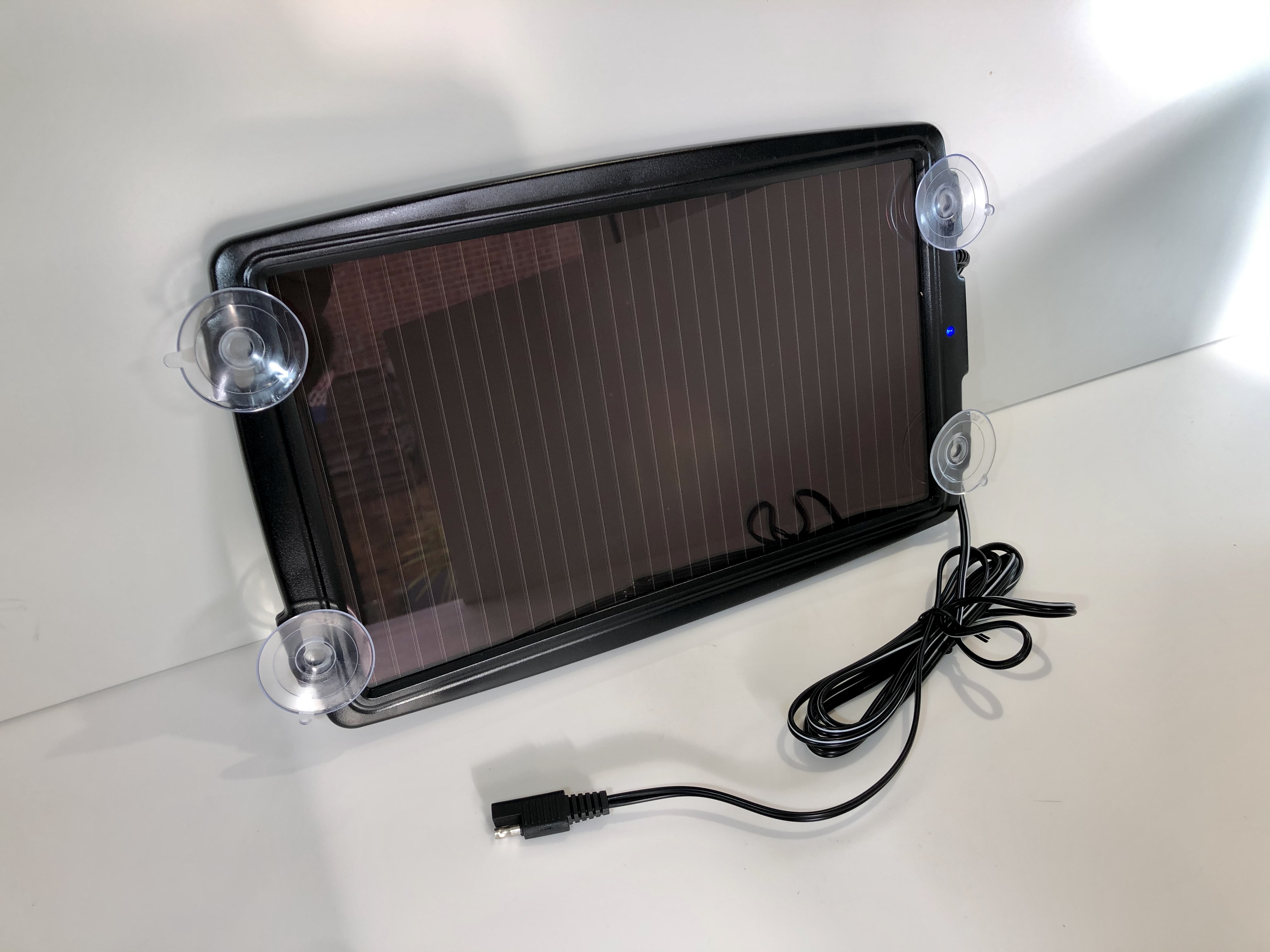 AA Car Battery Solar Charger