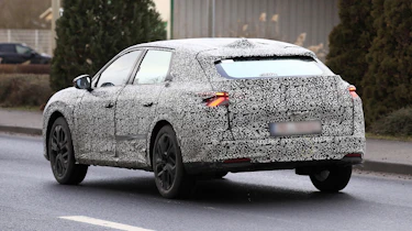 Citroen C5 electric car spy shots