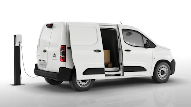 Citroen e-Berlingo - open door