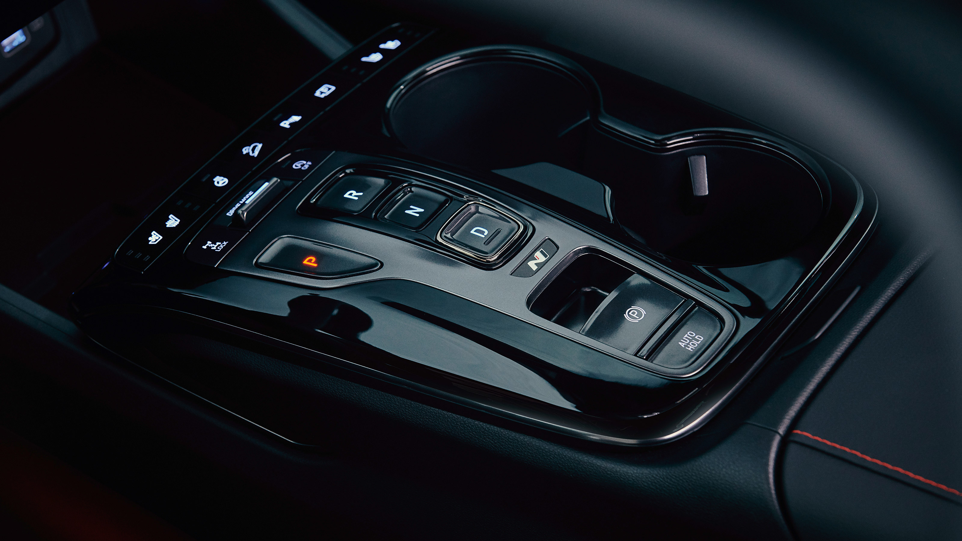 Hyundai Tuscon N Line - centre console