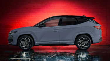 Hyundai Tuscon N Line - side