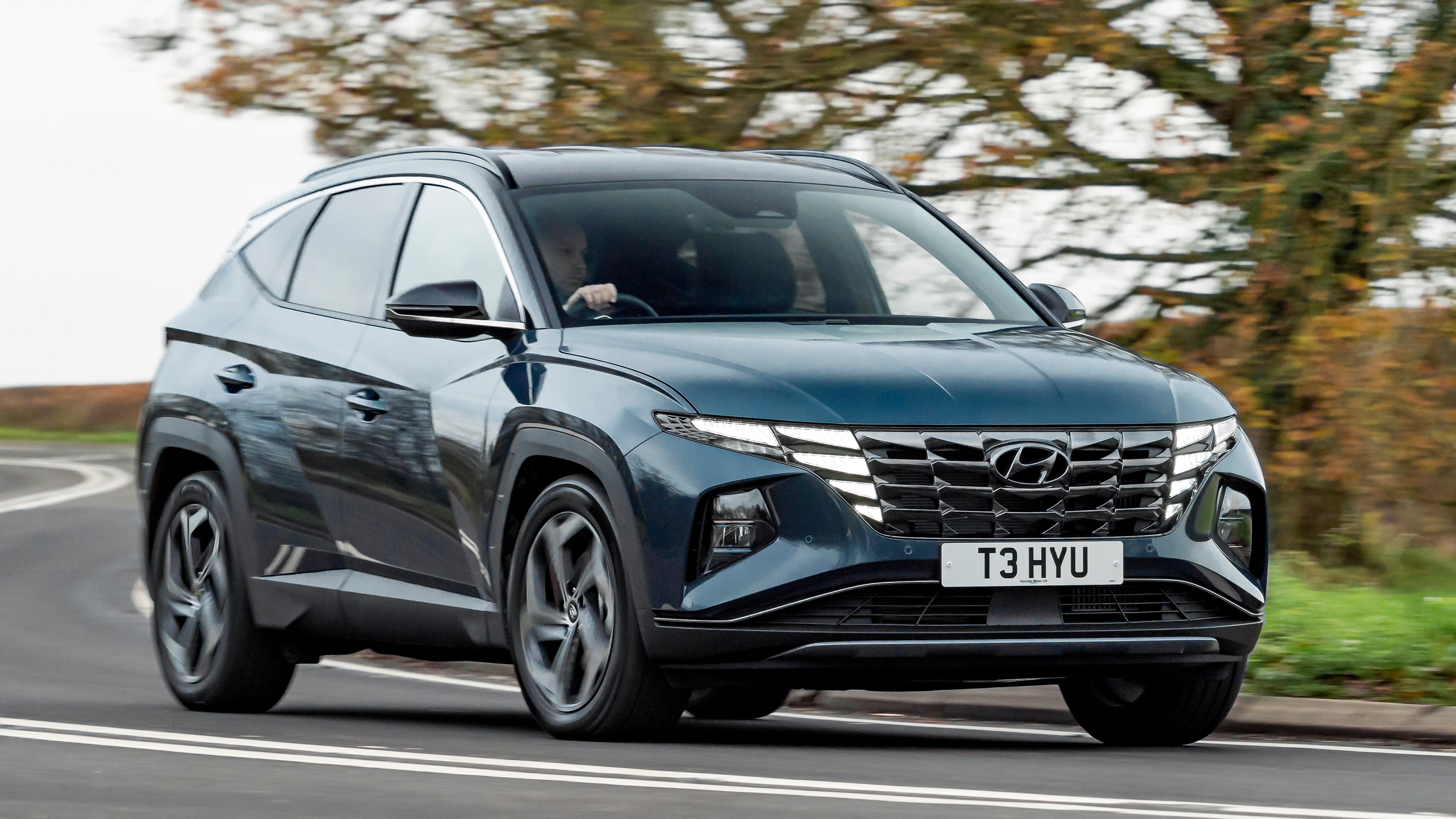 Hyundai Tucson - cornering