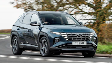 Hyundai Tucson - cornering