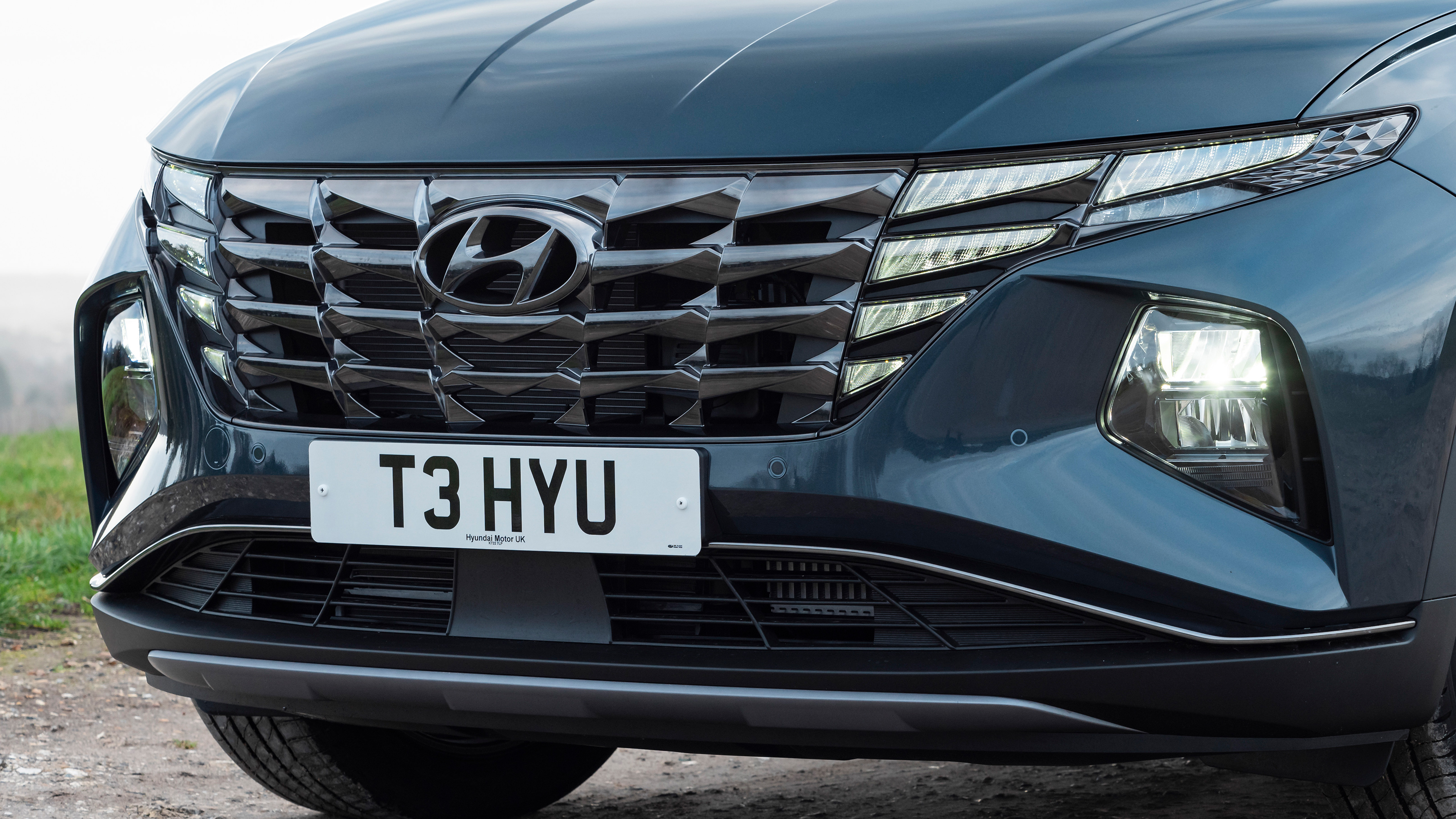 Hyundai Tucson - grille