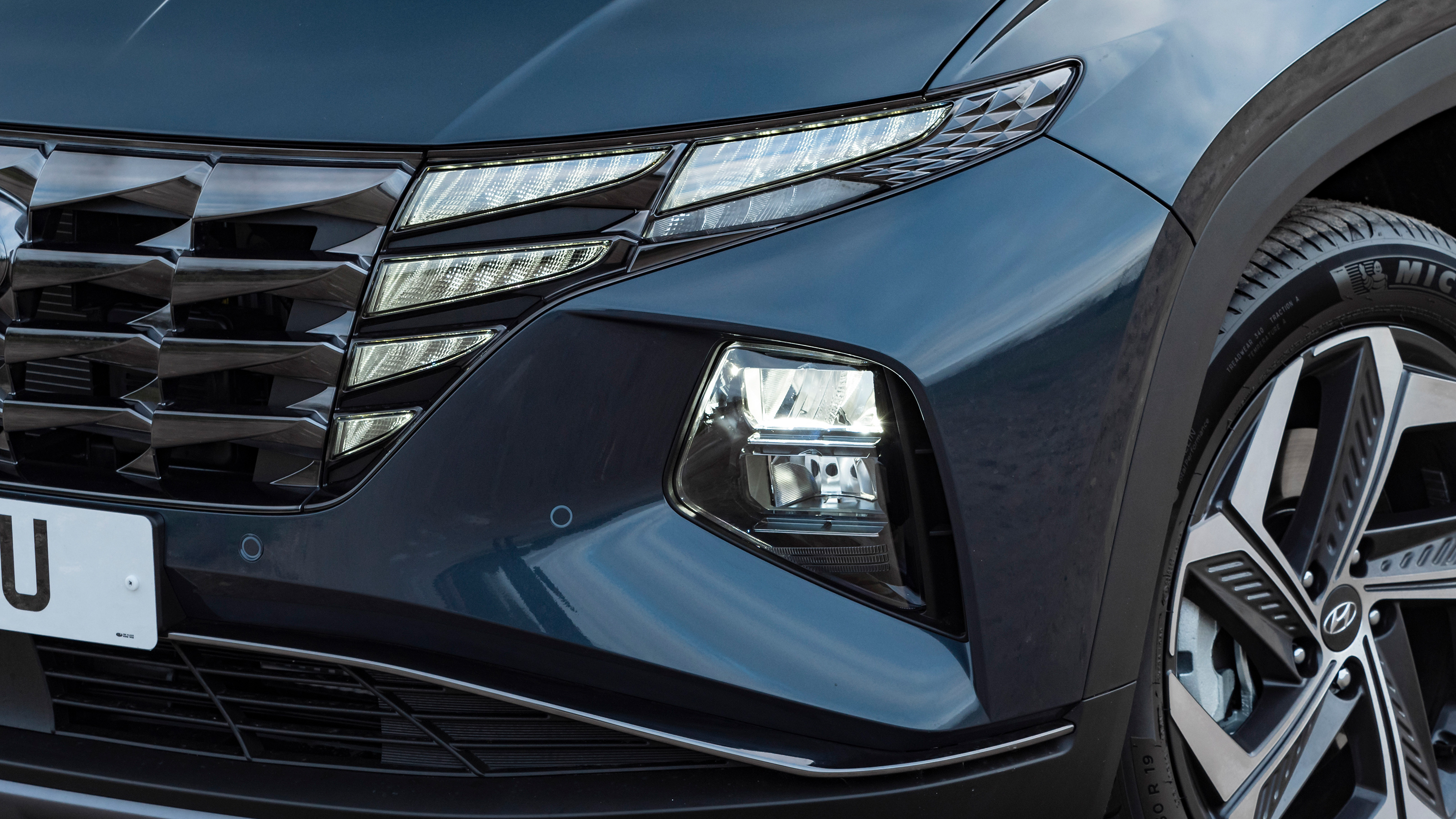 Hyundai Tucson - lights