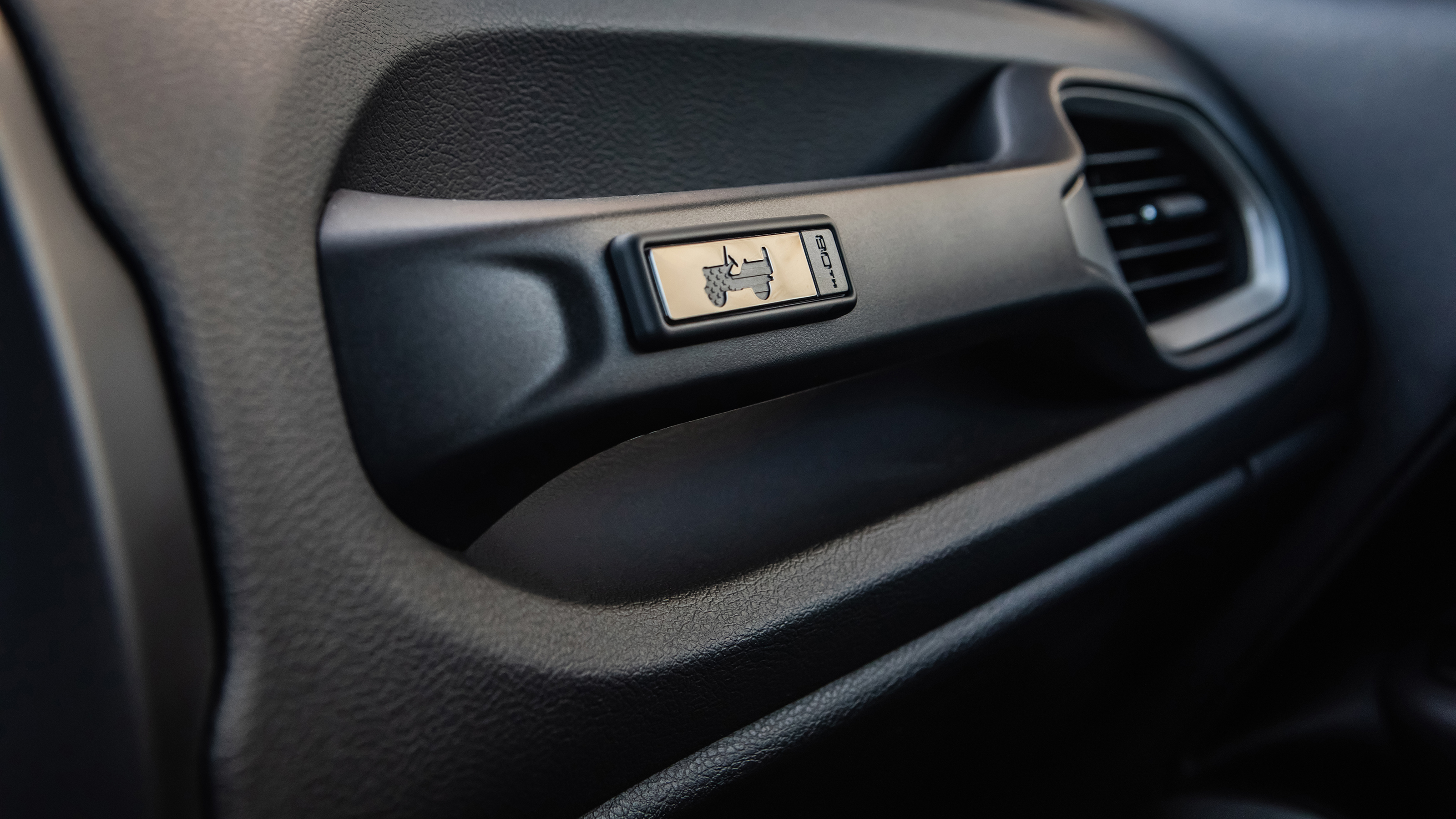 Jeep 80th Anniversary - handle