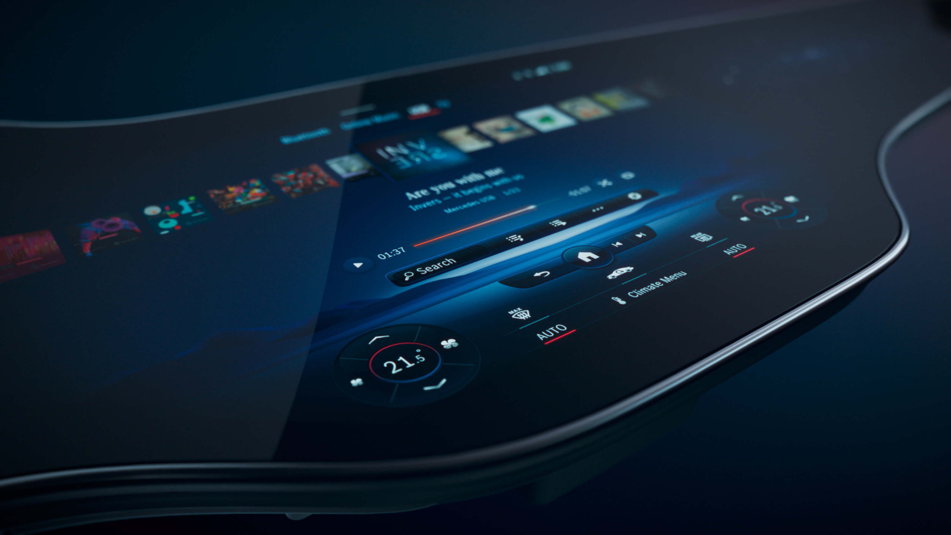 Mercedes EQS Hyperscreen infotainment - screen
