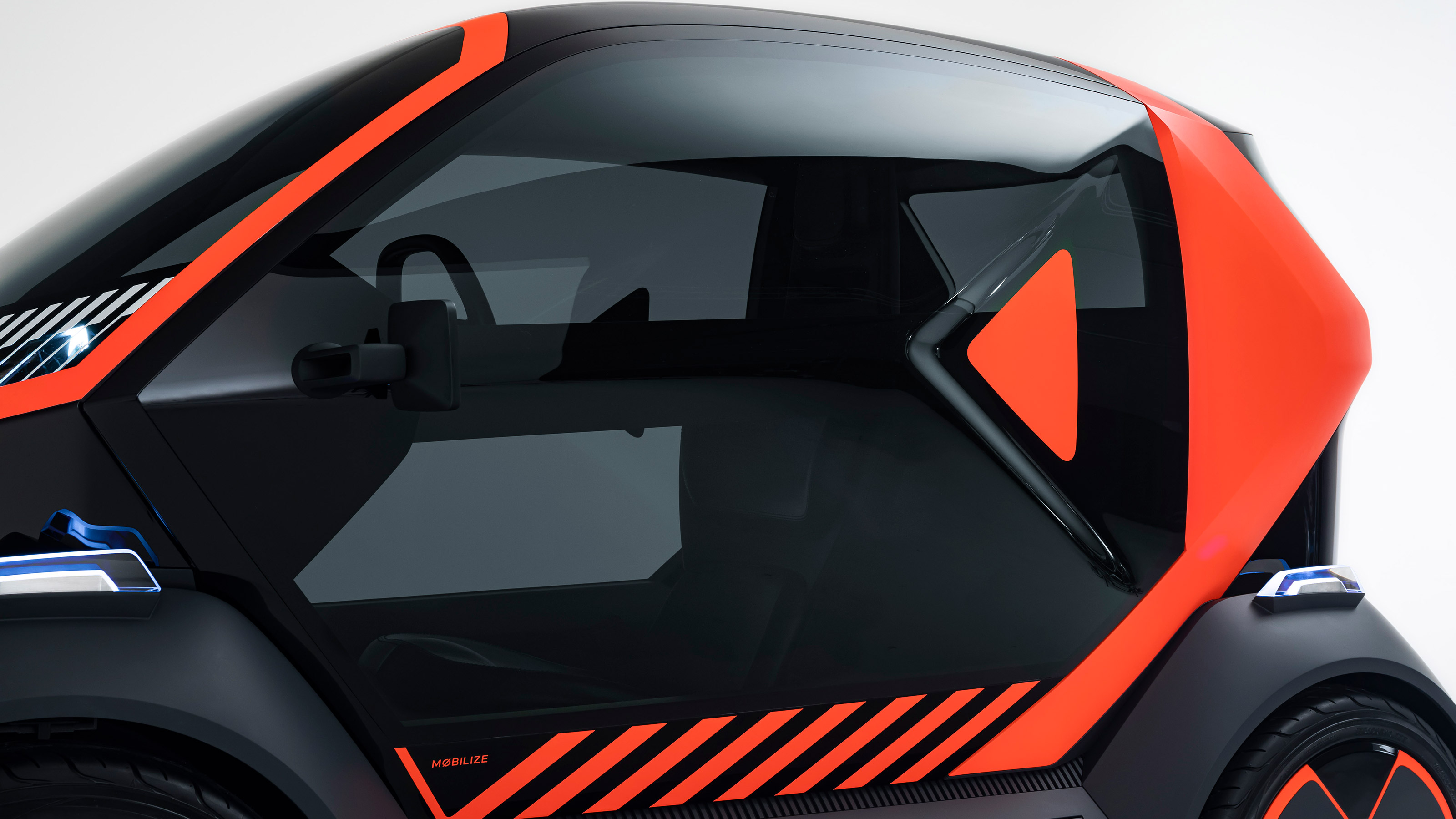 Mobilize EZ-1 - side