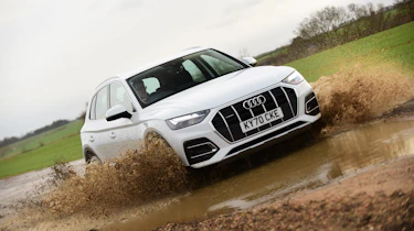 Audi Q5 40 TDI - front off road