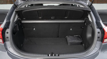 Kia Rio boot