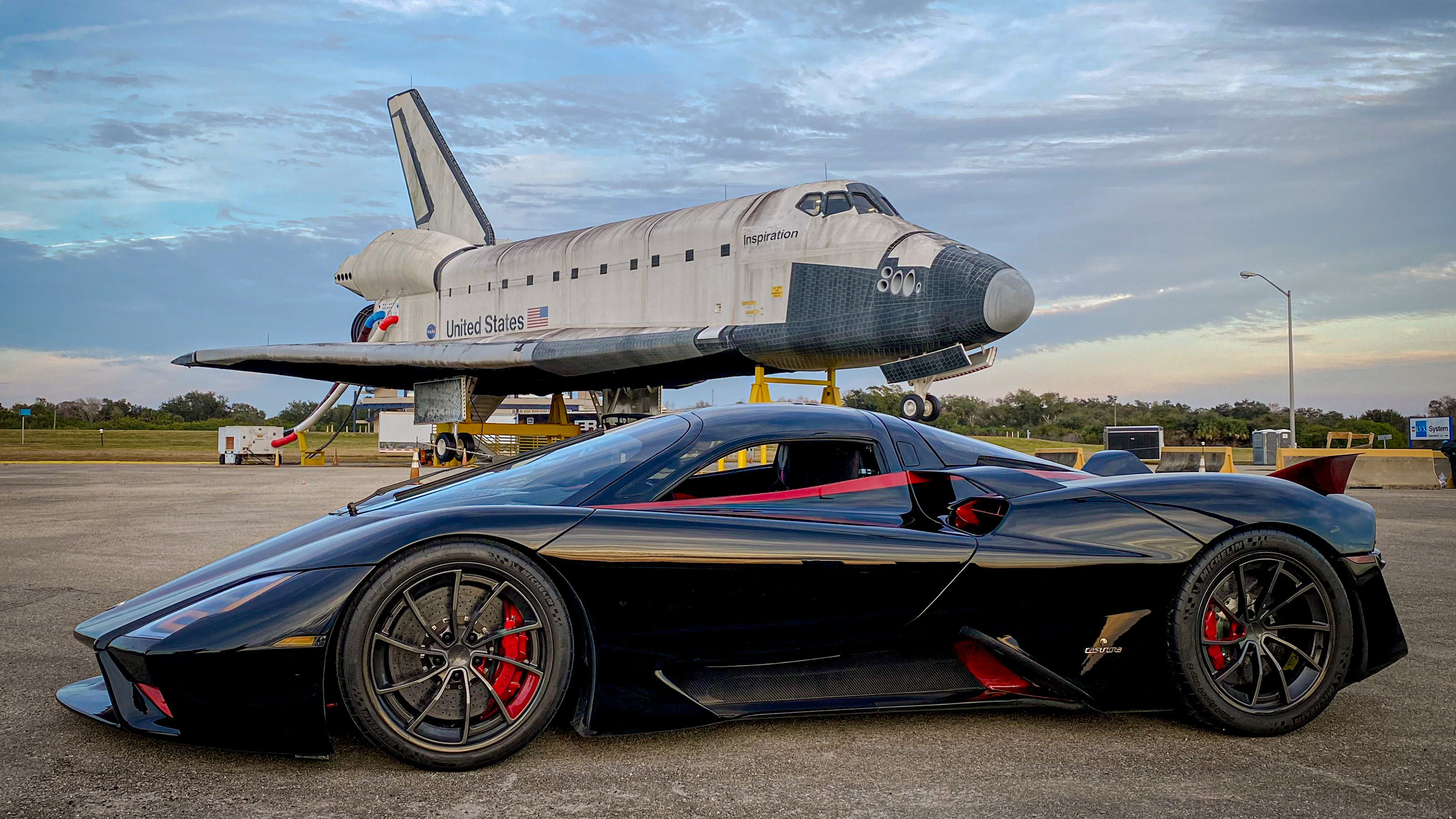 SSC Tuatara - side