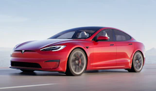 Tesla Model S facelift - front
