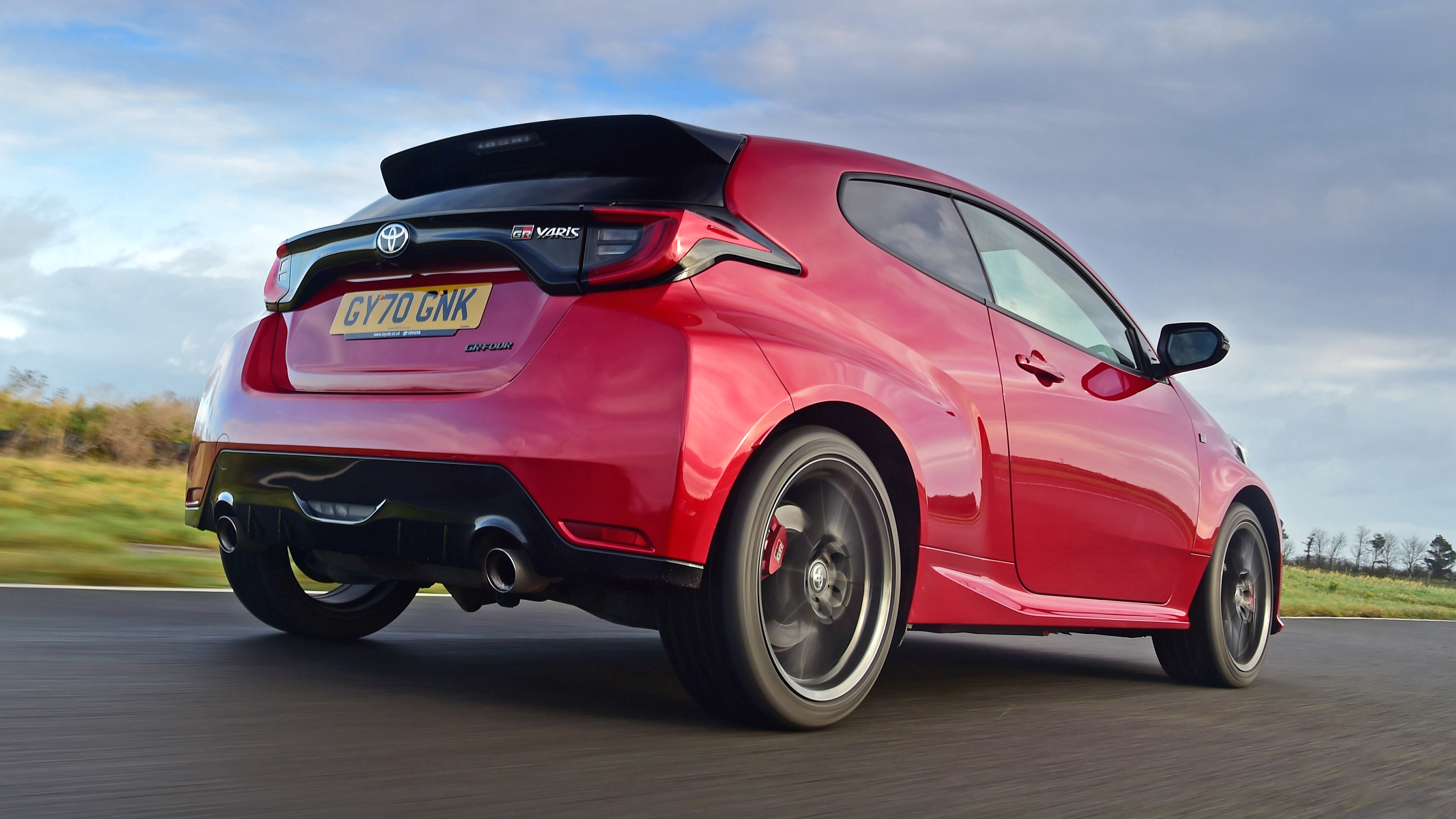Toyota GR Yaris - rear tracking