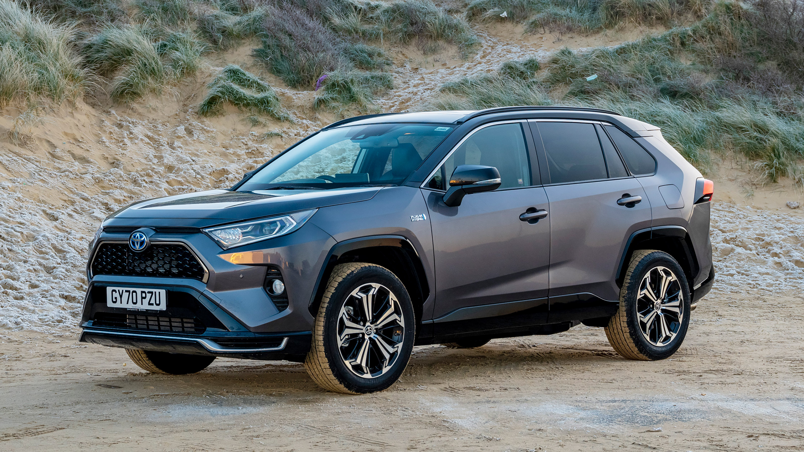 Toyota RAV4 plug-in hybrid - front static