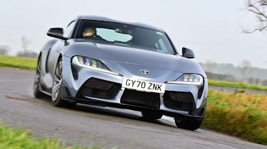 Toyota Supra 2.0 - front cornering