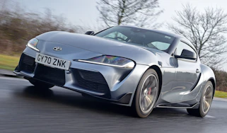 Toyota Supra 2.0 - front