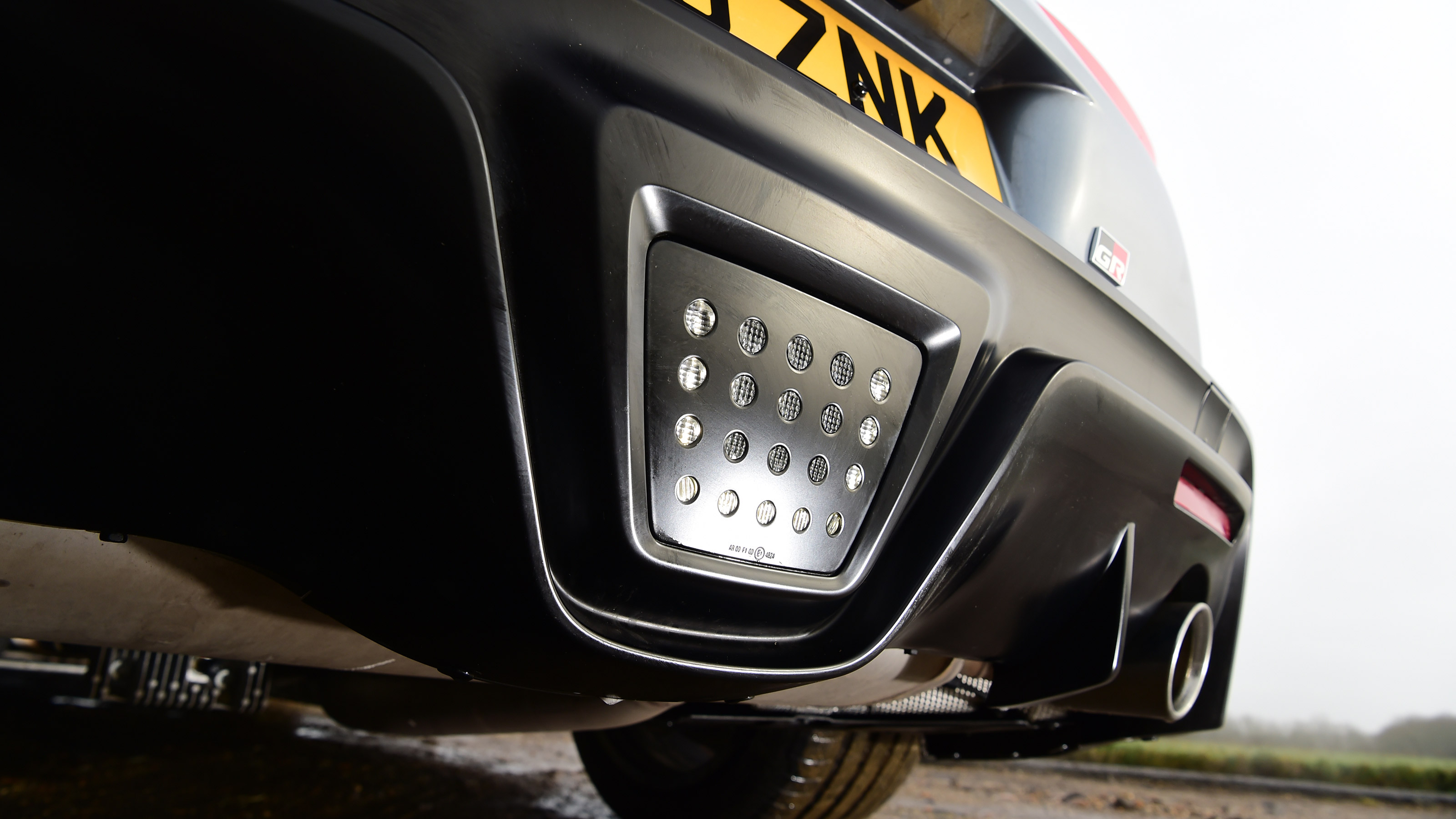 Toyota Supra 2.0 - rear detail