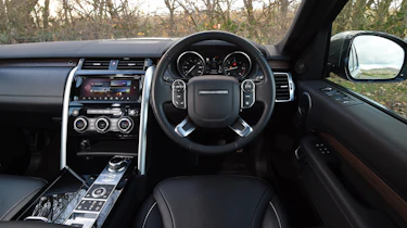 Used Land Rover Discovery 5 - dash