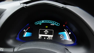 Used Nissan Leaf Mk1 - dials