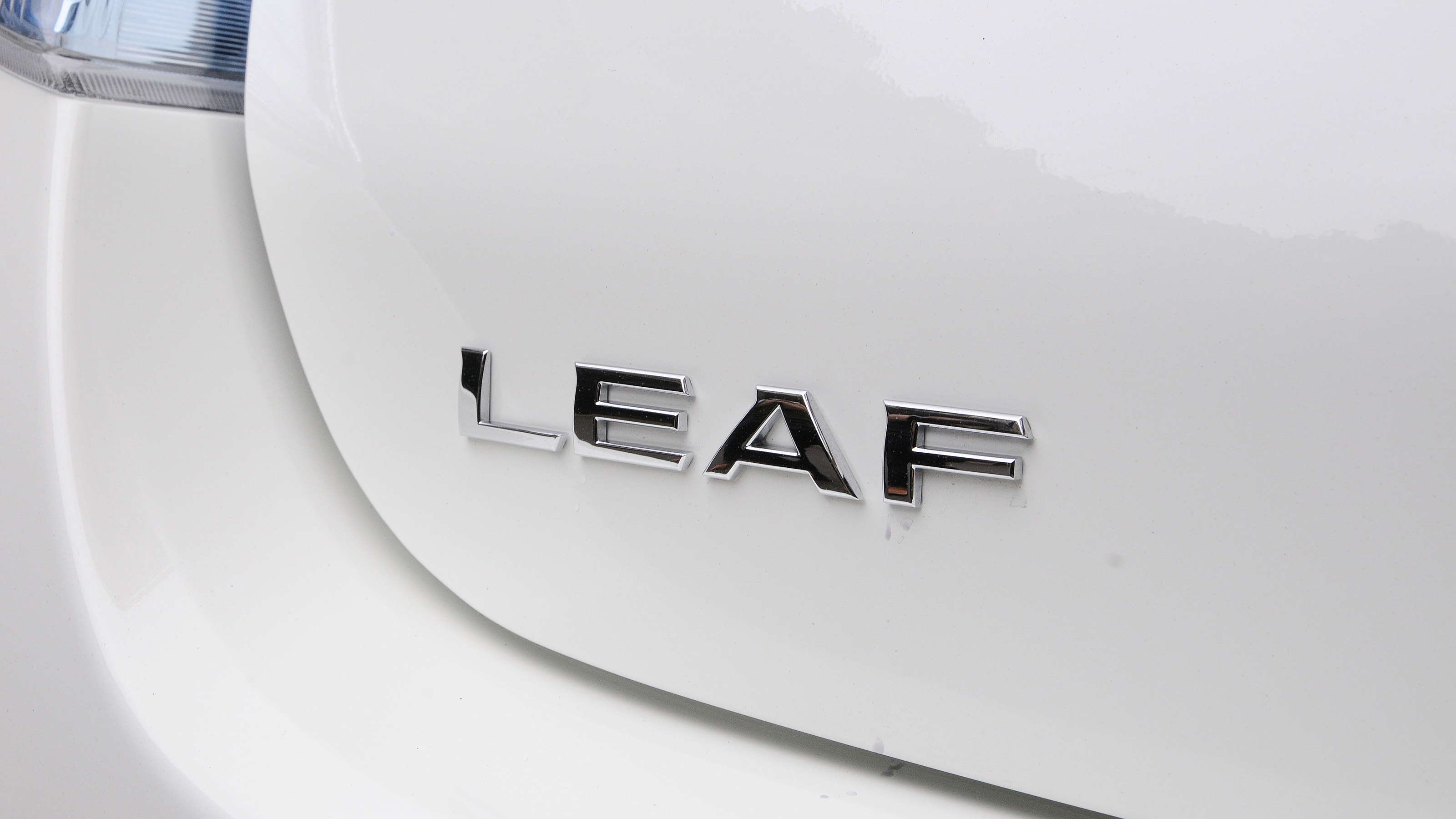 Used Nissan Leaf Mk1 - badge