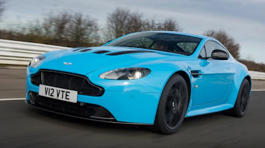 Aston Martin V12 Vantage
