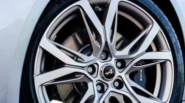 Alpine A110 Legende GT - wheel