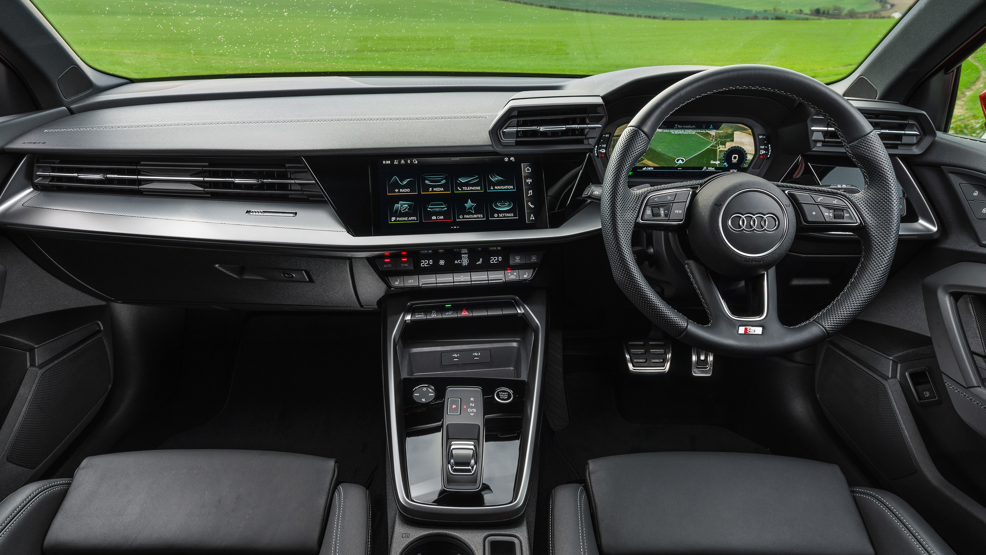 Audi A3 40 TFSI e PHEV - dash