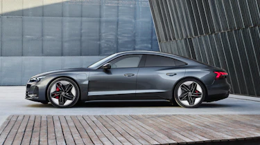 Audi RS e-tron GT - side