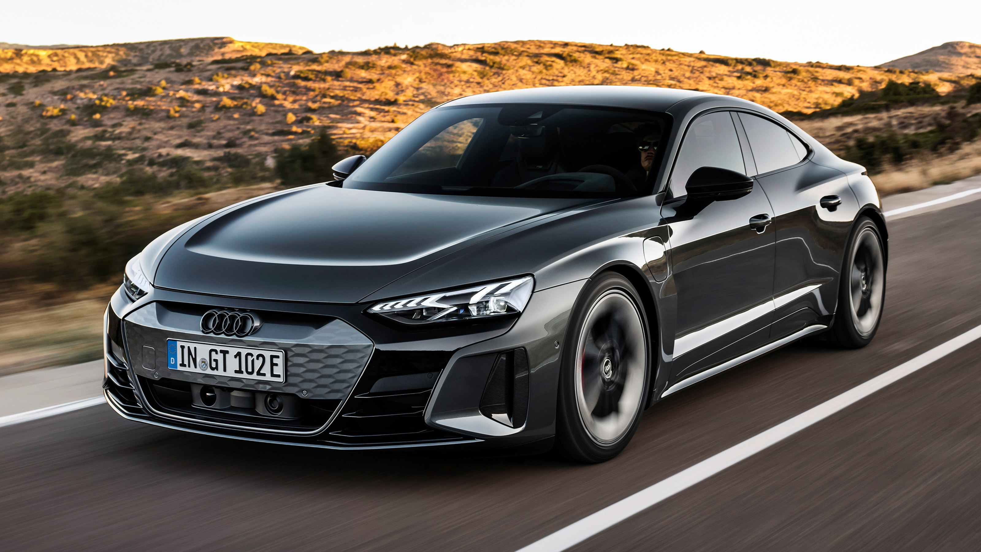 Audi RS e-tron GT - front action