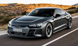 Audi RS e-tron GT - front action