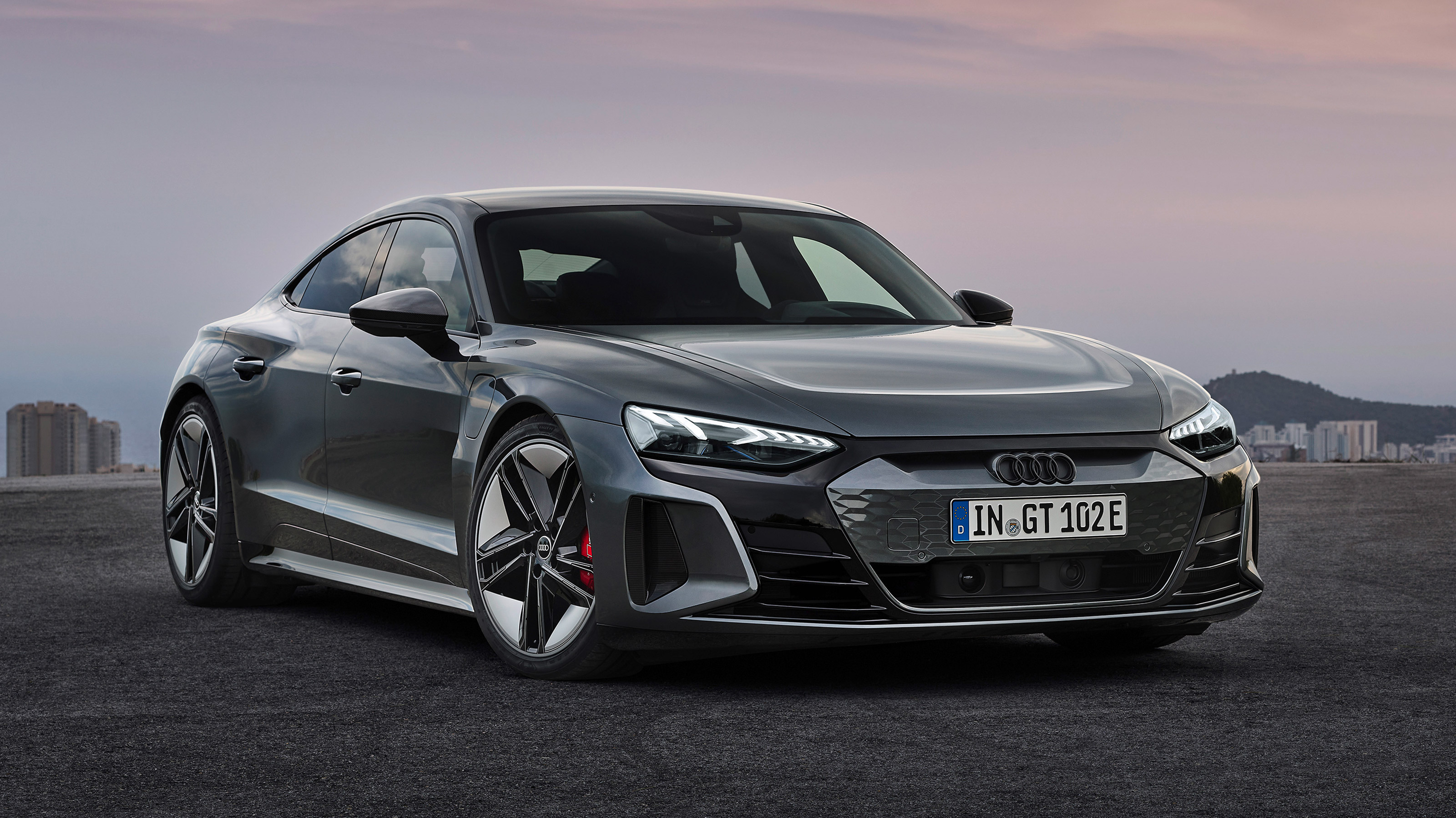 Audi RS e-tron GT - front 