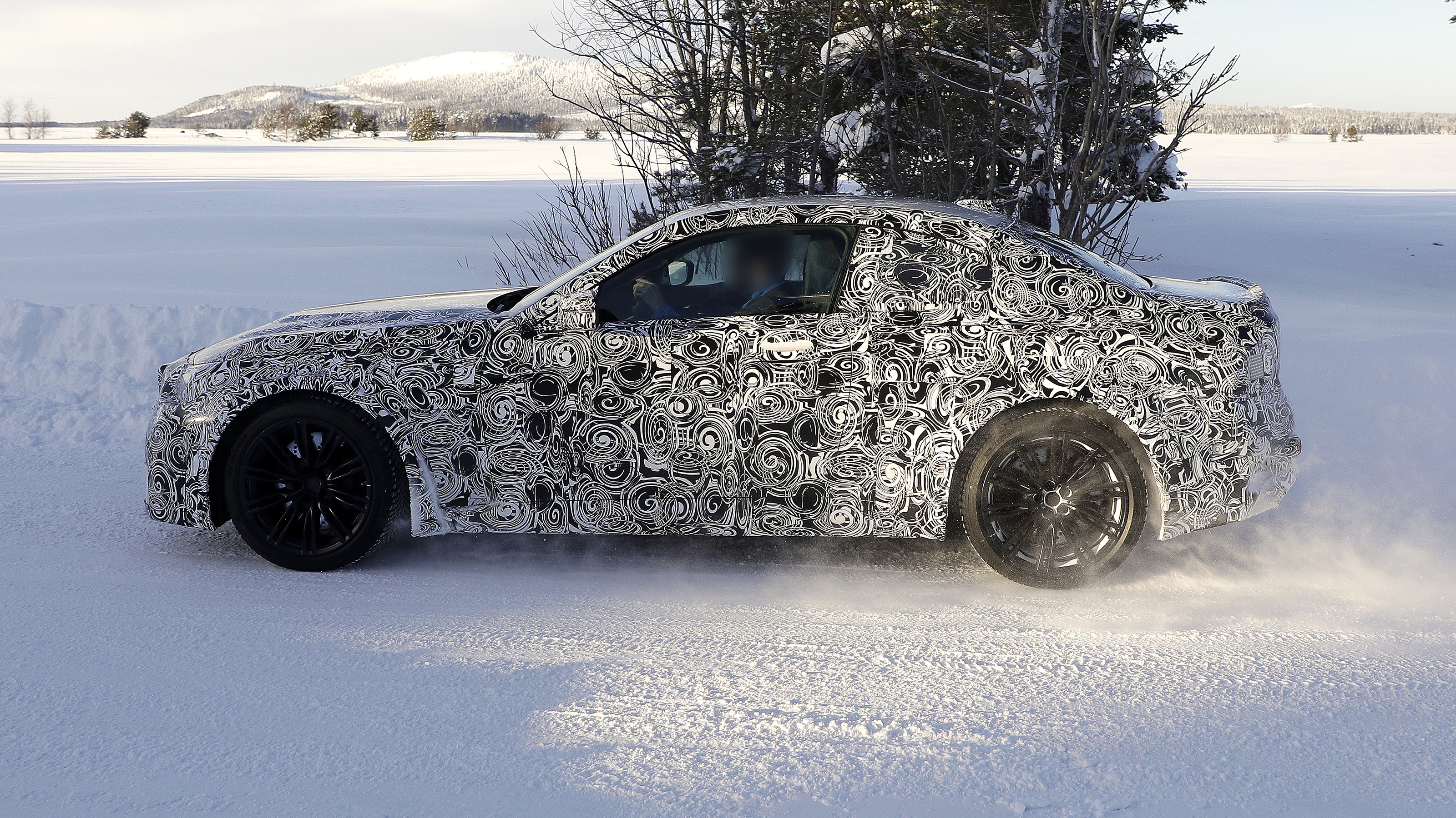 2022 BMW M2 spy - side