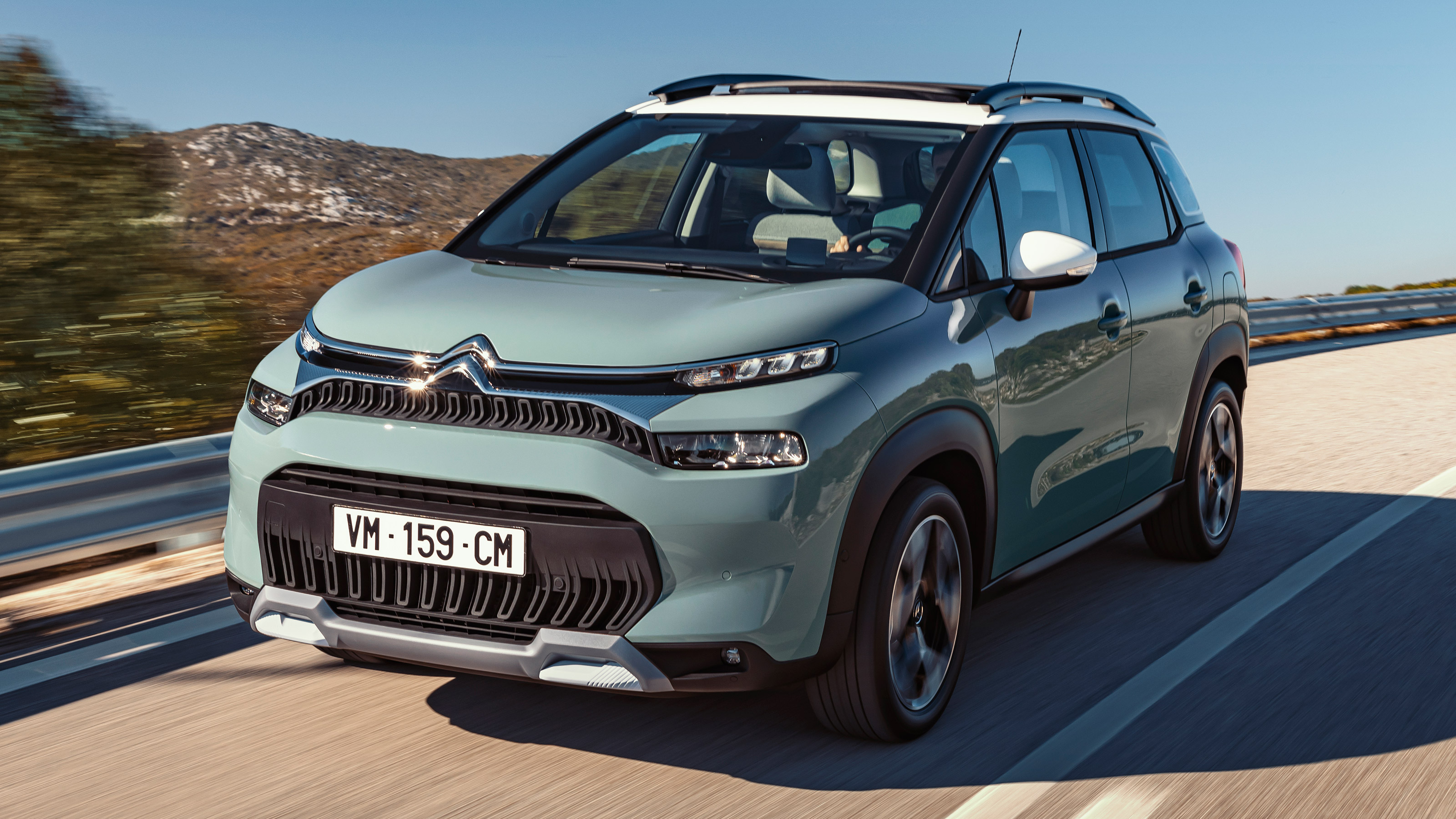 Citroen C3 Aircross - front tracking