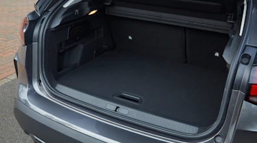 Citroen e-C4 - boot