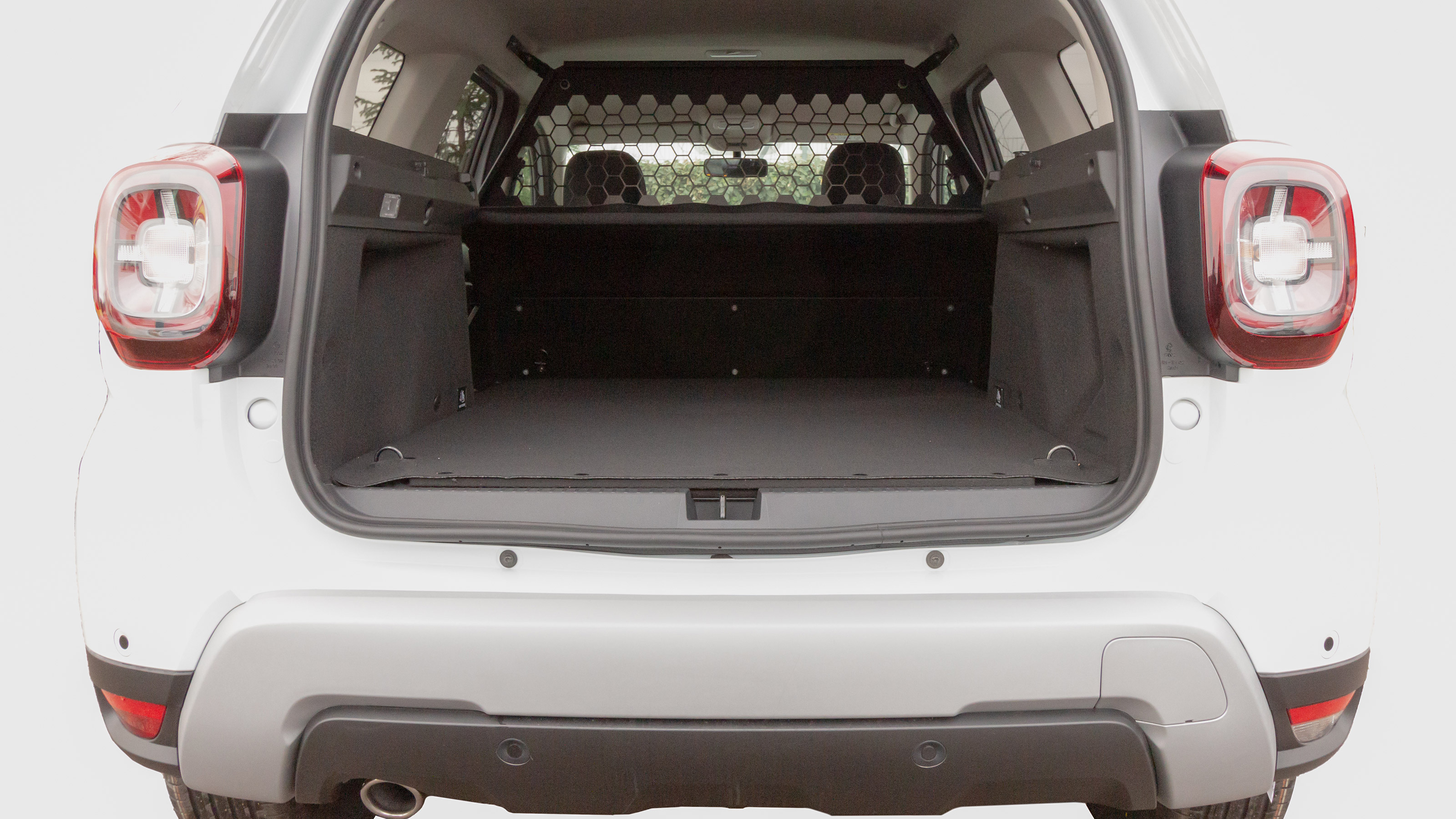 Dacia Duster Commerical - boot