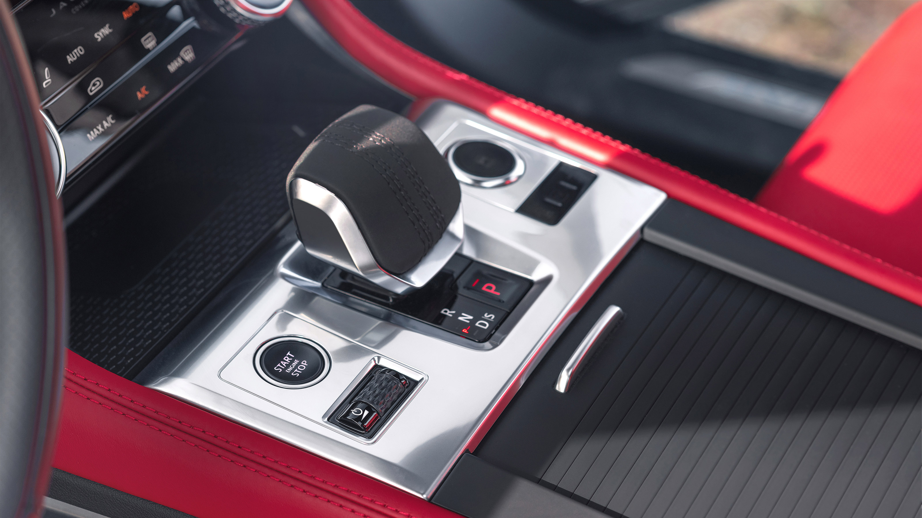 Jaguar F-Pace P400 - transmission