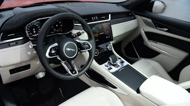 Jaguar F-Pace SVR - cabin