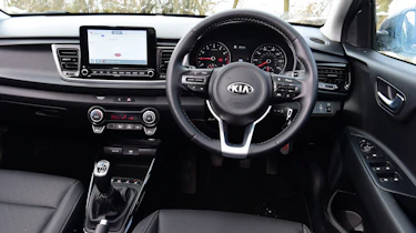 Kia Rio facelift - dash