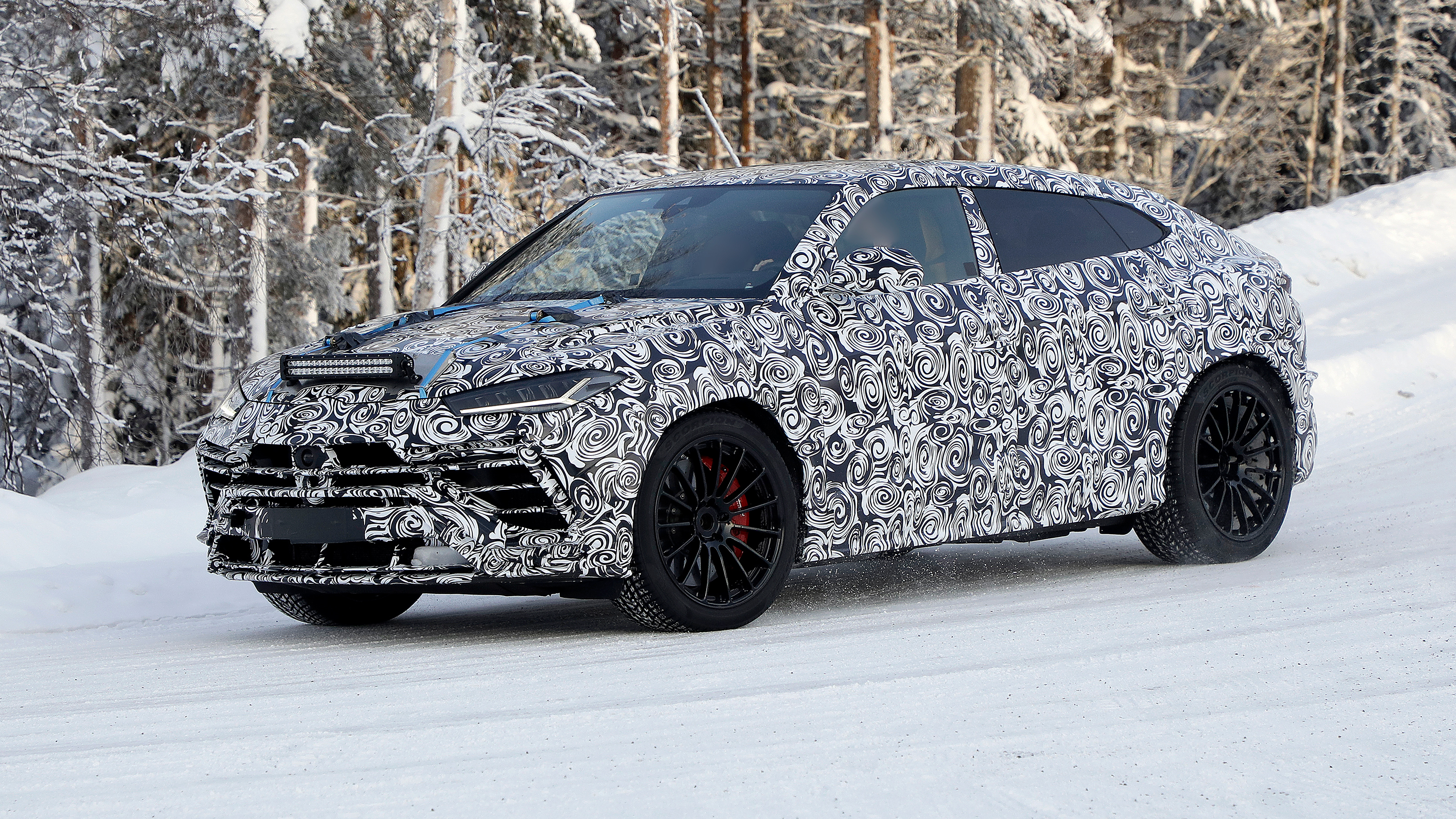 Lamborghini Urus spy - front