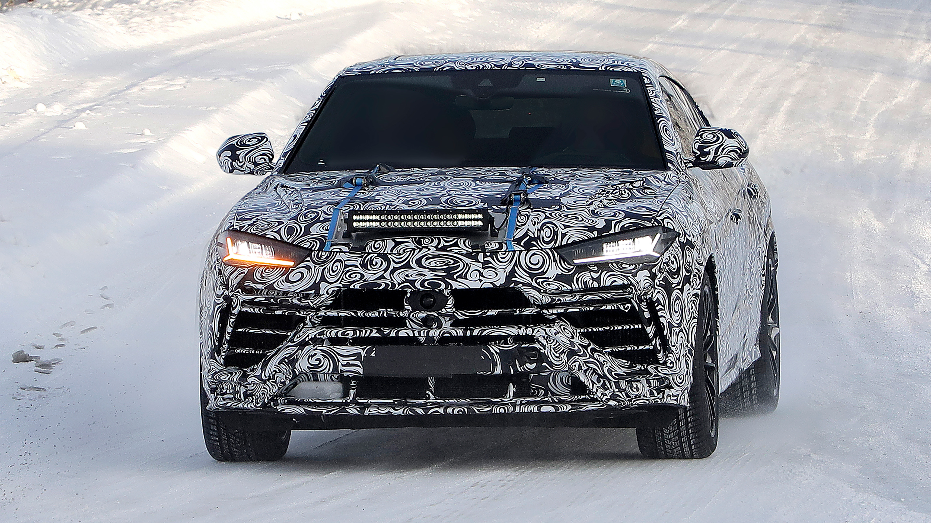 Lamborghini Urus spy - front