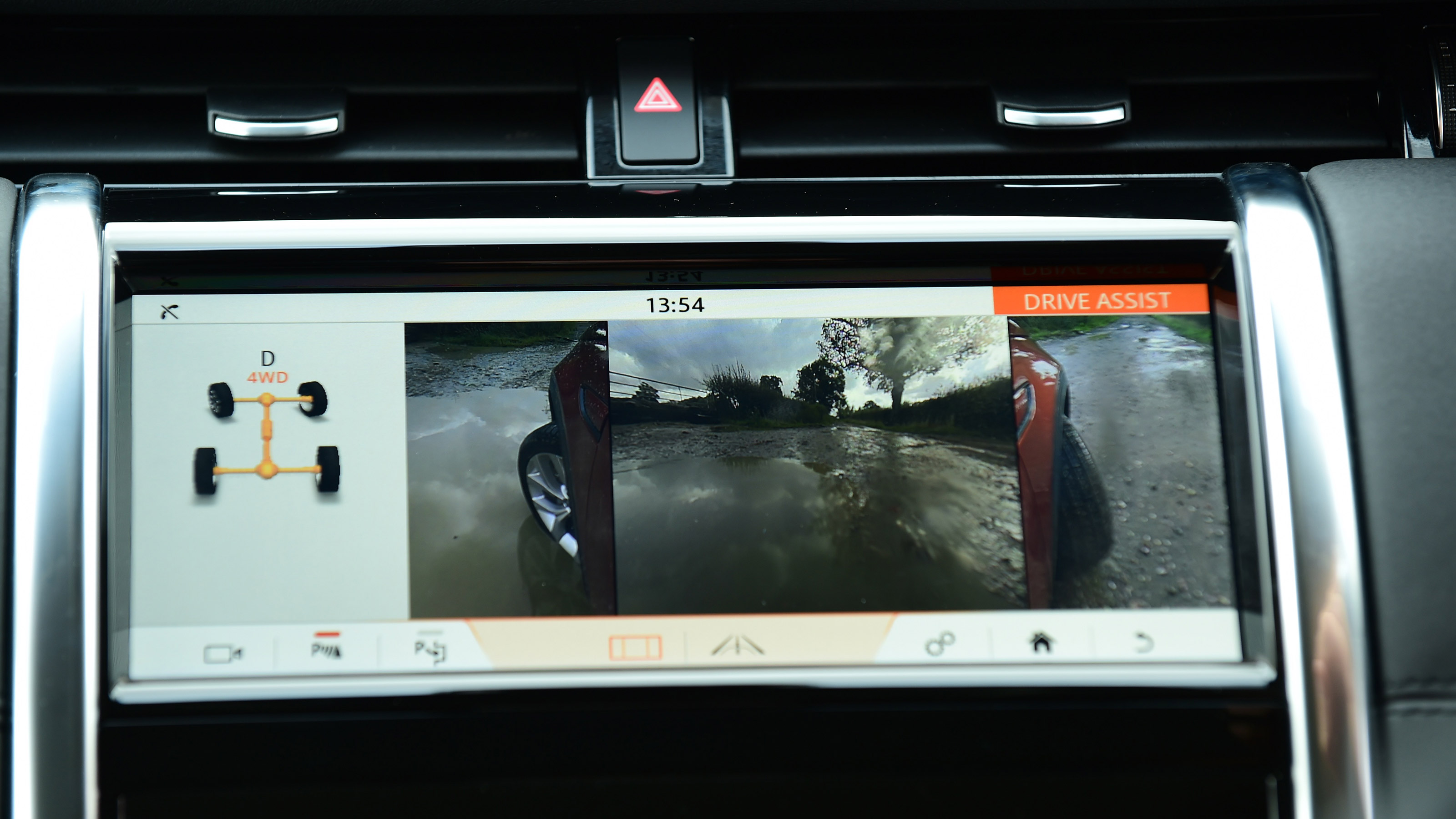 Land Rover Discovery Sport D180 first report - camera