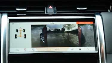 Land Rover Discovery Sport D180 first report - camera